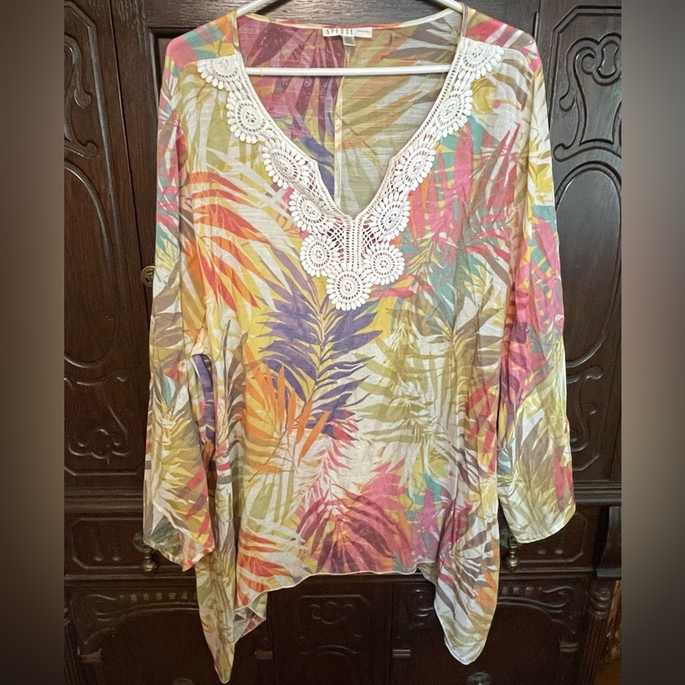 Tropical Print V-Neck Tunic Top